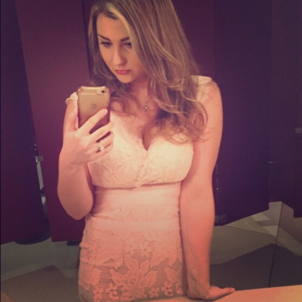 💖 Pink Lace Dress